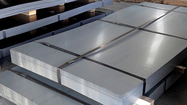 Erbain Metal