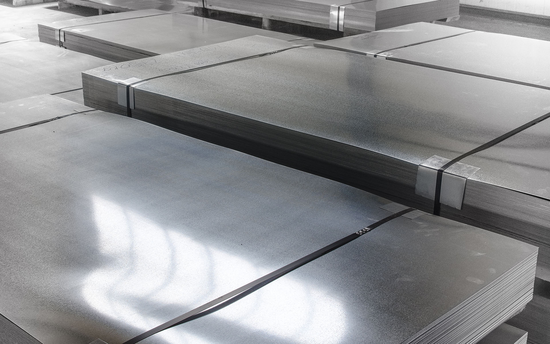 Erbain Metal